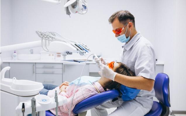 Check Out the 6 Major Specialties in the World Of Dentistry!