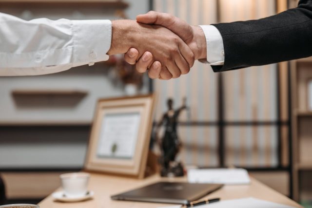 Navigating Employment Law: Crucial Advice for Employers Navigating Employment Law: Crucial Advice for Employers