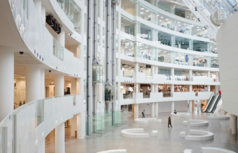 Ultimate Shopping Destinations: USA & Singapore’s Best Malls Shopping